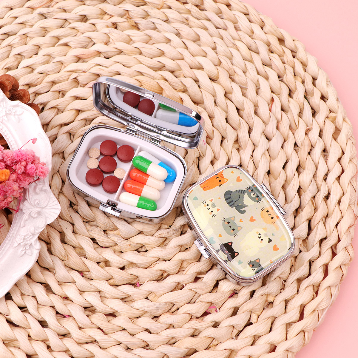 Black Cat Pill Boxes Cartoon A - Travel Accessories Japan incelemesi ve fiyatı