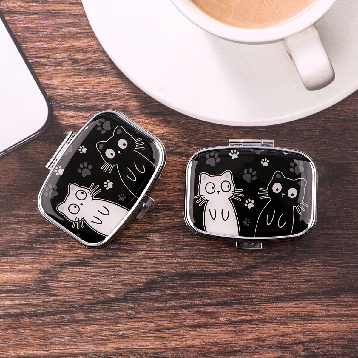 Cartoon Black And White Cat Tr - Travel Accessories Organizer incelemesi ve fiyatı