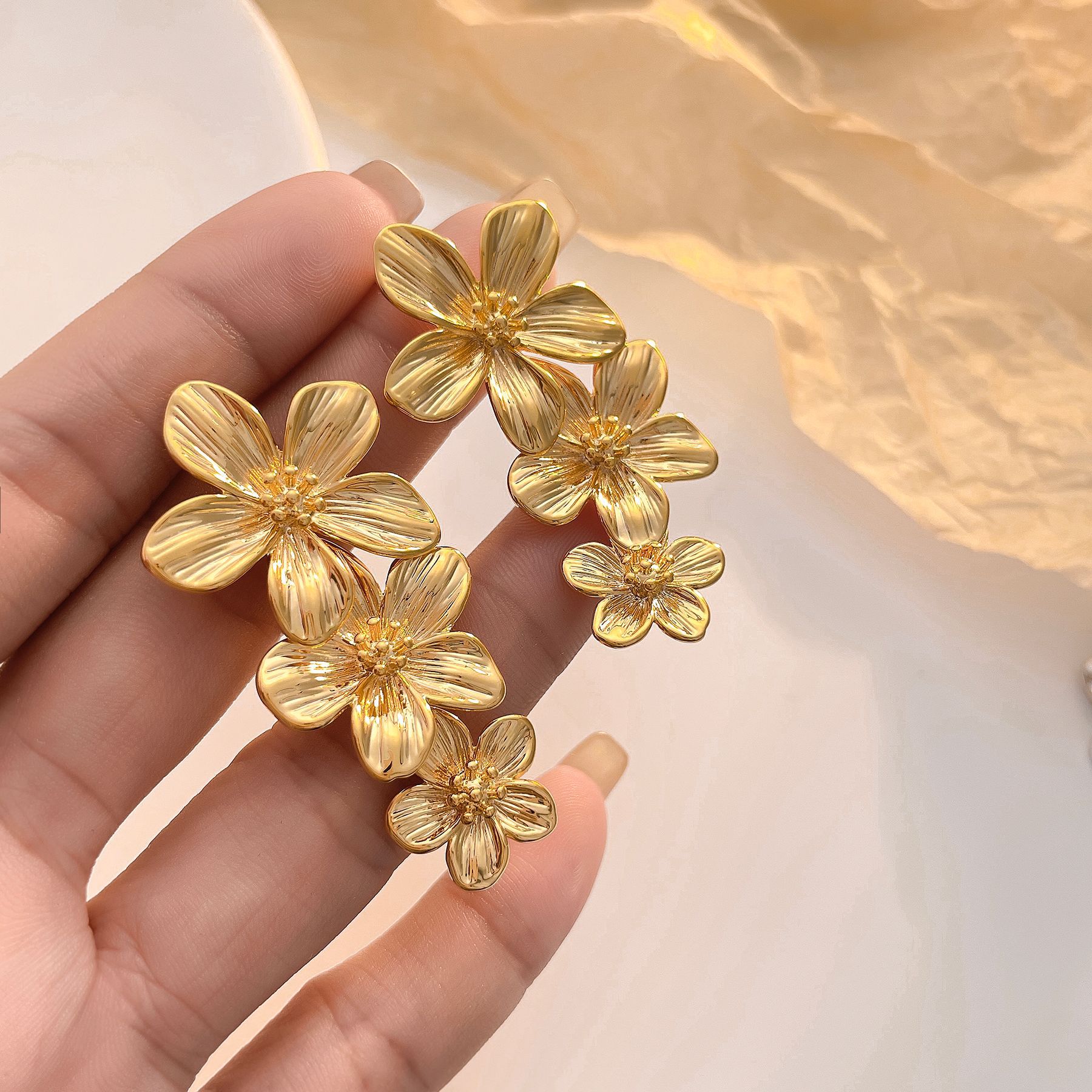 Kshmir Metal Flower Tassel Ear - Travel Accessories For Europe incelemesi ve fiyatı